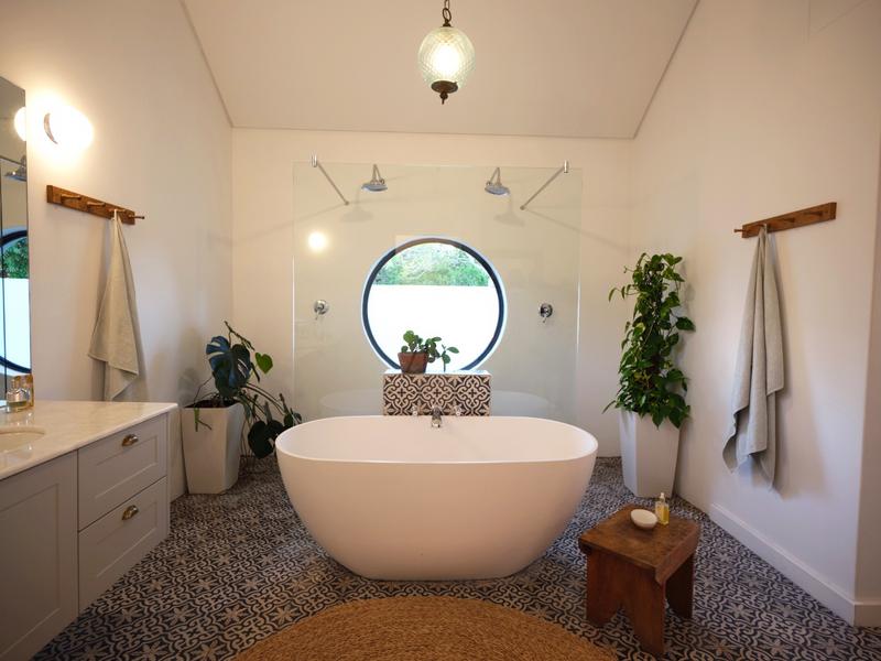 To Let 5 Bedroom Property for Rent in Tokai Western Cape